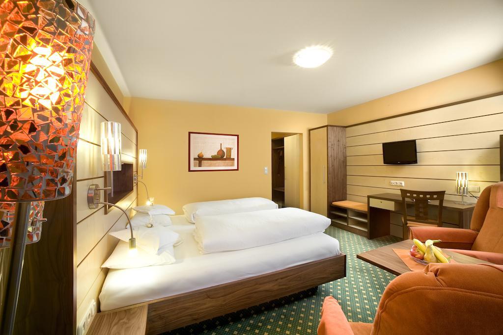 Kur- Und Wellnesshotel Foerch Bad Worishofen Room photo